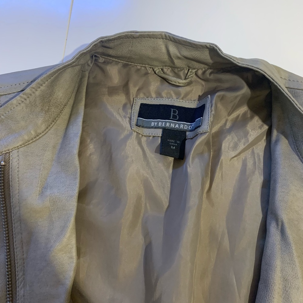 Jacket - Picture 2 of 3